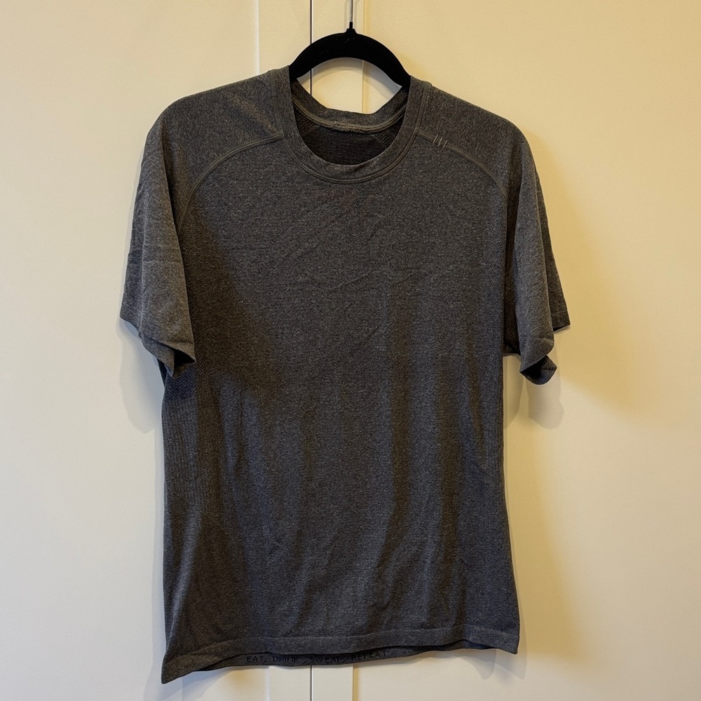 Men's Lululemon Performance Shirt